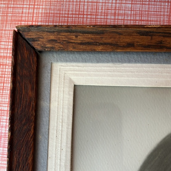 Vintage framed photo portrait of a young woman - Picture 12 of 15